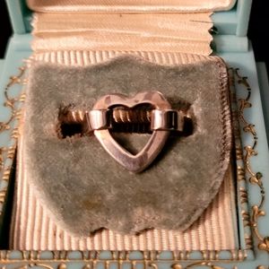 Vintage Open Heart Sterling Silver Ring. Size 7